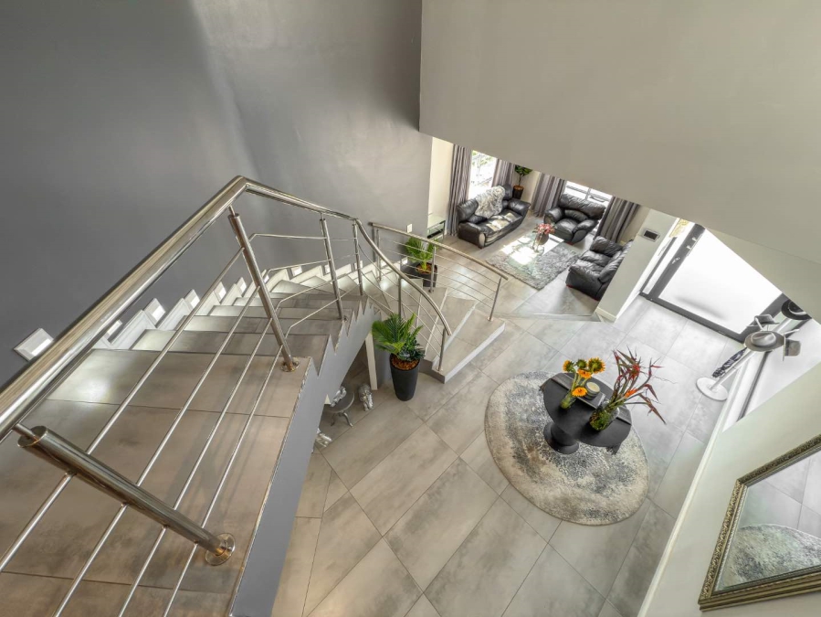 5 Bedroom Property for Sale in Sunset Beach Western Cape